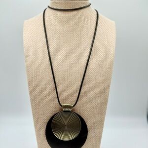 Black and Gold Pendant Necklace